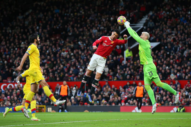 的表现充满 的表现充满